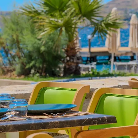 Lizbonia Hotel *