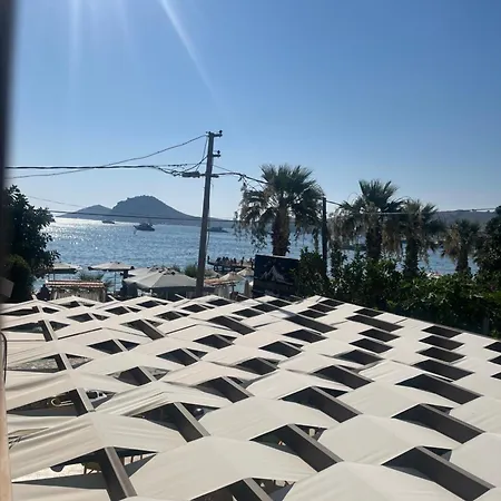 Lizbonia Hotel *