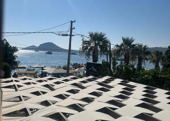 Lizbonia Ξενοδοχείο *